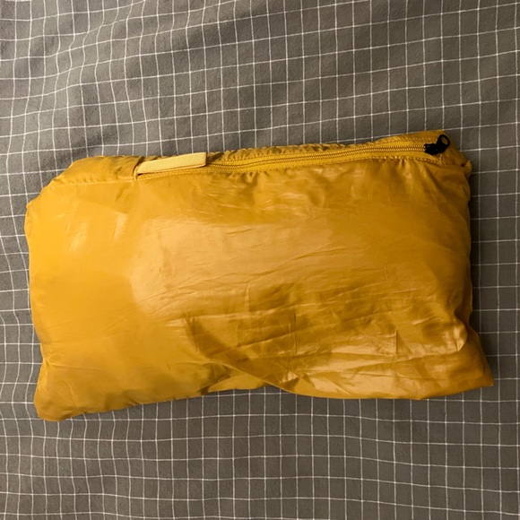 The North Face Thermoball Vest in Yellow Size M Men’s - Picture 7 of 10